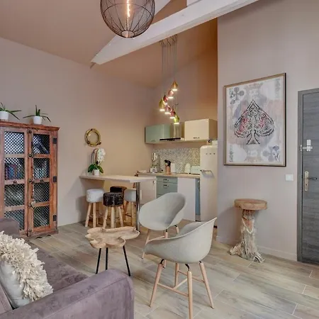 Appartement Loft Design, Forville, Centre De Cannes